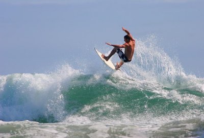Surfing1.jpg