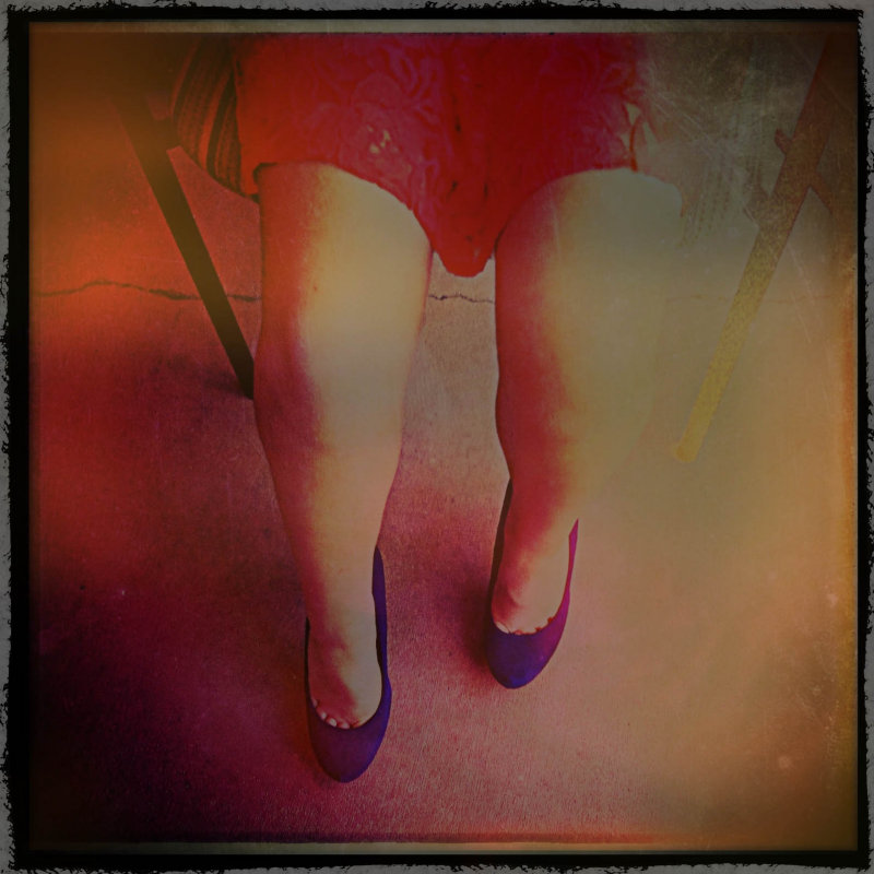 Dont you step on my blue suede shoes