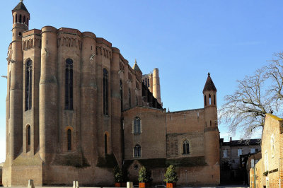 Albi Cathedral, formally the Cathedral of Saint Cecilia (French: Cathdrale Sainte-Ccile d'Albi), is the most important religious building in Albi, southern France, and the seat of the Archbishop of Albi (in full, Albi-Castres-Lavaur). First built as a fortress begun in 1287 and under construction for 200 years, it is claimed to be the largest brick building in the world.[1]

In 2010 the cathedral was designated a UNESCO World Heritage Site.