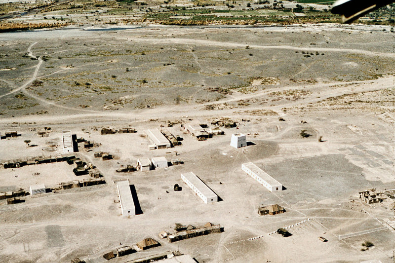 1960 - Nizwa Camp from the air - ScanOman192