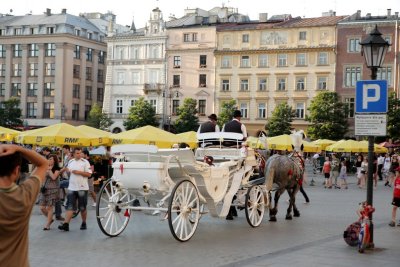 Krakow Horse drawn cab.JPG