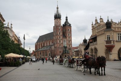 Krakow Square  Carriages.JPG