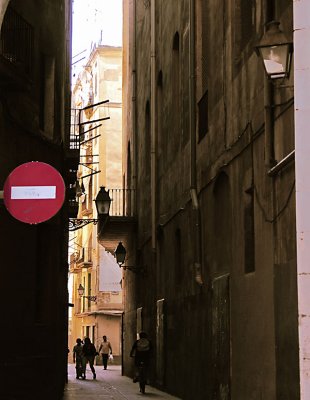 alley in Barcelona