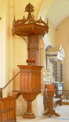 detail of the pulpit...