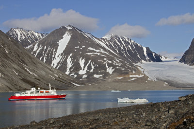 MS Expedition in Magdalenefjord IMG_0678.jpg