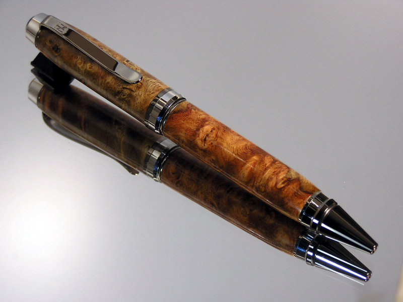 Amboyna Burl Twist Cigar Pen Black Titanium Hardware