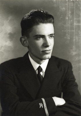 WGB_Midshipman_1944_2.jpg
