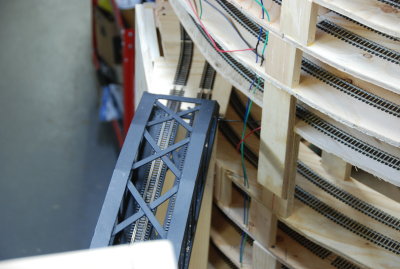 Bridge connection at middle deck 10313.JPG