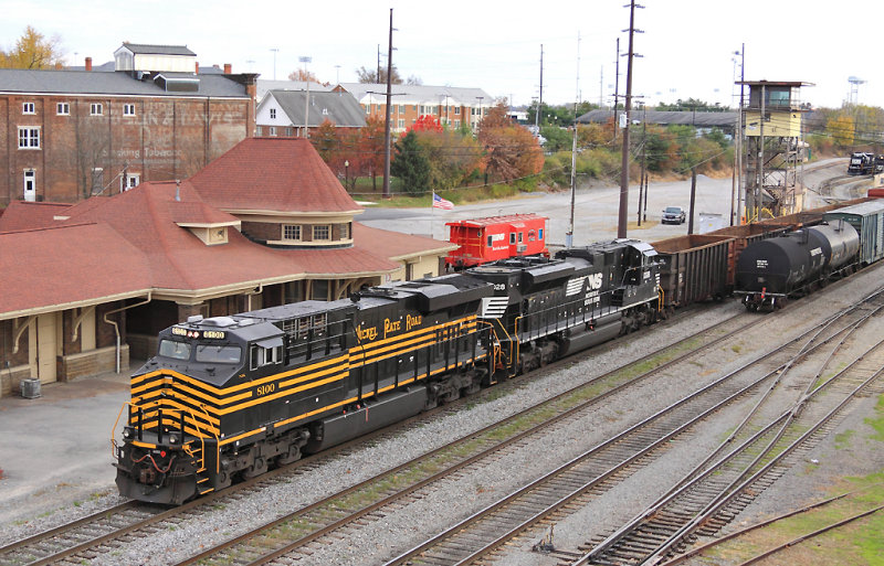 NKP 8100 passes the CNO&TP depot at Danville KY 