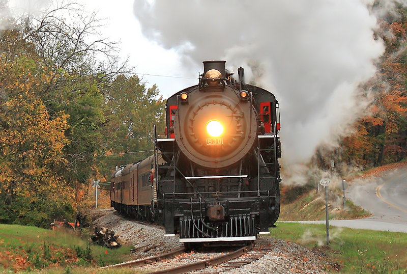 Working hard through the reverse curve at Rock Springs 
