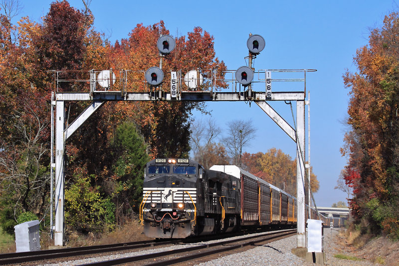NS 275, clear block at Cumberland Chair, 2 track. 