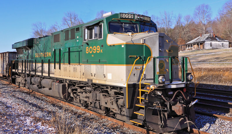 Southern 8099 sits on the bottom of a 819 coal train at Oneida, having just loaded the first train on the TNRR in over a year 