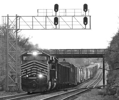 NS 124 at North Wye, with NKP 8100 on the point 