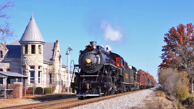 630 passes the unique Southern depot at Fort Payne 
