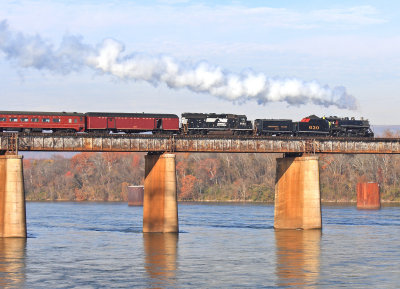 SR 630 brings her train north across Tenbridge, as they start up the CNO&TP 
