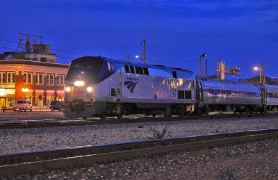 Amtrak 31 makes a station stop at Centralia IL