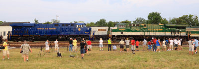 The crowd starts to gather before the night shoot on the 3rd 