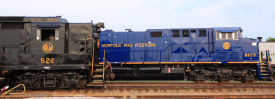 N&W 522 and 8103 side by side 