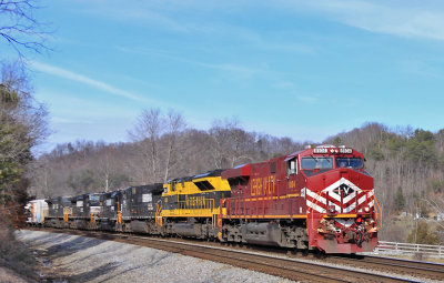After laying back off the crossings for a meet, LV 8104 and VGN 1069 get 111 back on the move again
