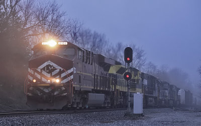 LV 8104 & VGN 1069 drag NS 111 up Waddy hill on a cold, foggy morning. 