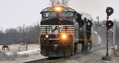 NS 275 Southbound in the snow at Bowen