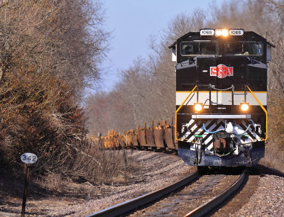 Eastbound train I-23 eases around to the signal at West Talmage, ready to head in to meet 375