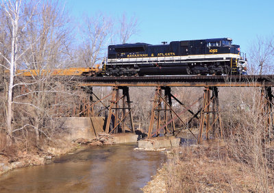 S&A 1065 leads NS I-23 across the creek at Georgetown Indiana 