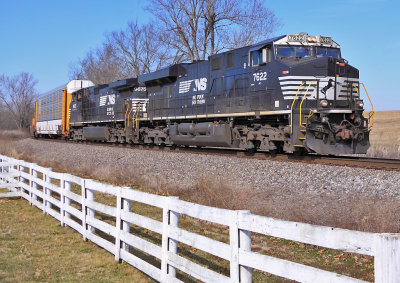 Gevos and the fence...NS 23G at Vanarsdale 