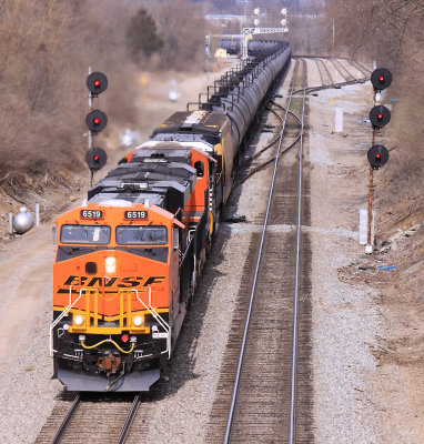 NS 68K, A southbound unit train of ethanol , splits the signals at South Danvile 