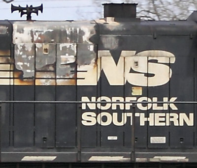 A typical GE paint job on the NS 