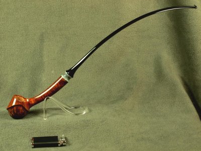 Ellenlange Churchwarden von ANDREY SAVENKO (SAVA, RU).