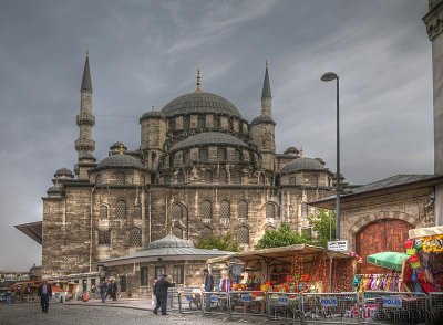 Skyfall film set and Yeni Camii (New Mosque)