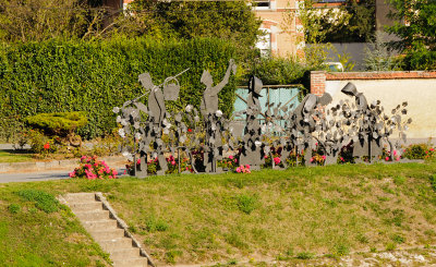 Sculpture along Marne River