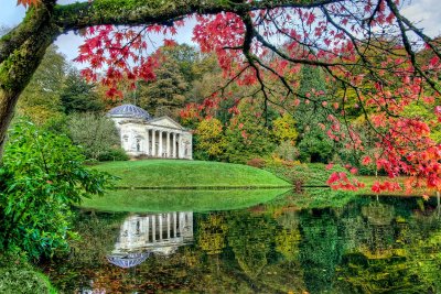 Autumn at Stourhead in HDR