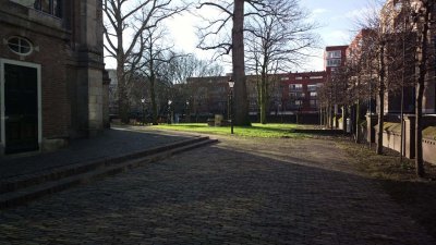 Garden of the Nieuwe Kerk at Spui, seen towards Rabbijn Maarsenplein