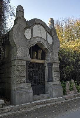 Art Nouveau mausoleum