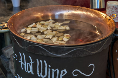 Yum, hot mulled wine!