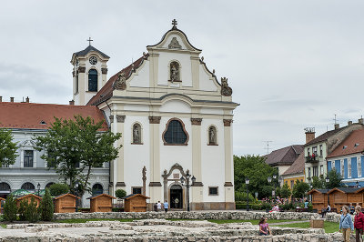 Vc: City of Churches on the Danube
