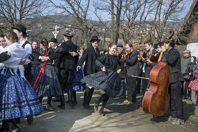 Performance, Little Hungarian Plain