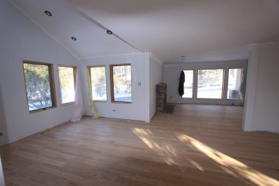 Wall-to-wall Hardwood