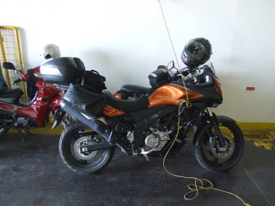 samos ferrymotorsiklet yulari.JPG