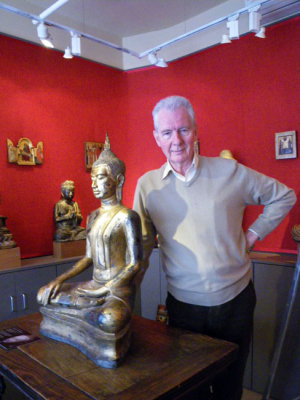 Antique Buddhas Dealer