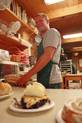 Nic Davis Serves Up Great Pie and Goodies