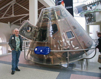 Carl and Apollo space capsule