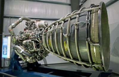 One of Endeavour's 3 RS-25 main engines