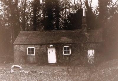 laburnum cottage, Brocks green