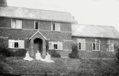 laundry cottages 1900