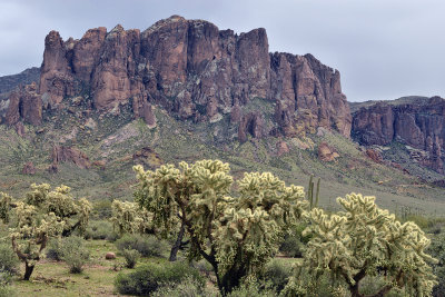 AZ - Superstition Mountains 4.jpg