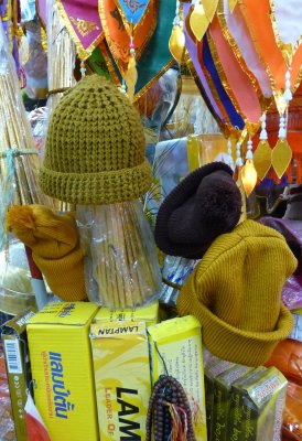 Warm hats for monks, Talat Warorot