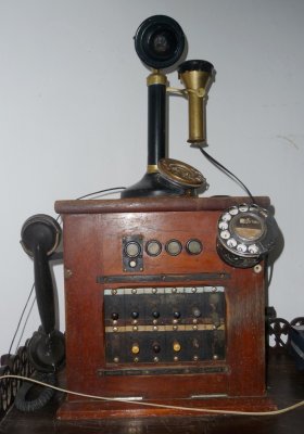 Tissawewa Grand Hotel - telephone
